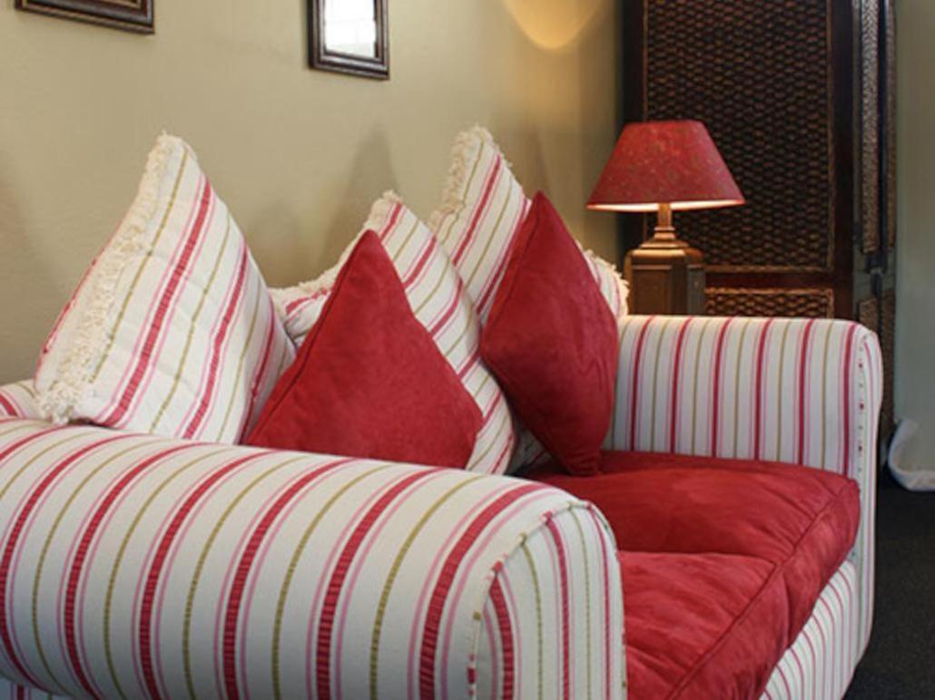 Auberge La Dauphine Guest House ฟรันเชิค ภายนอก รูปภาพ